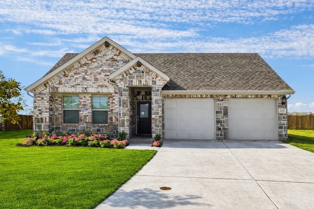 600 Cedar Springs Drive, Princeton, TX 75407