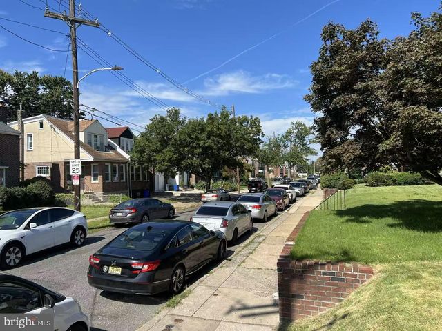 1427 FRIENDSHIP ST, Philadelphia, PA 19111
