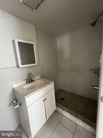 1427 FRIENDSHIP ST, Philadelphia, PA 19111
