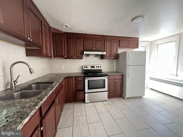 1427 FRIENDSHIP ST, Philadelphia, PA 19111