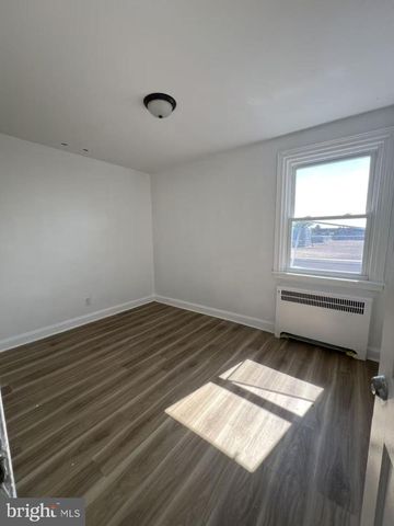1427 FRIENDSHIP ST, Philadelphia, PA 19111
