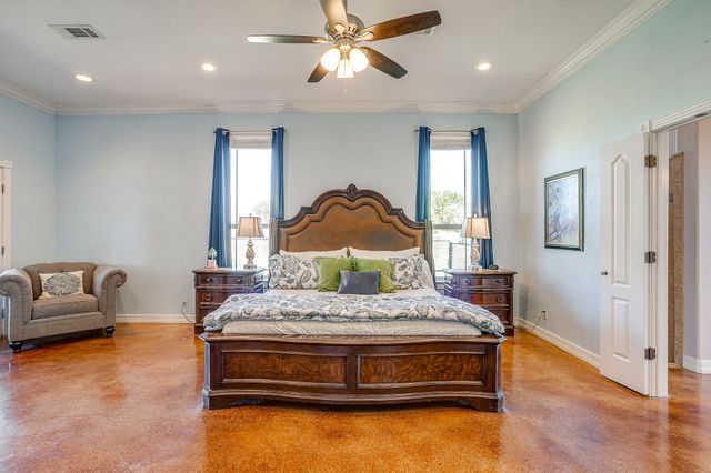 124 Stonewick Drive, Cresson, TX 76035