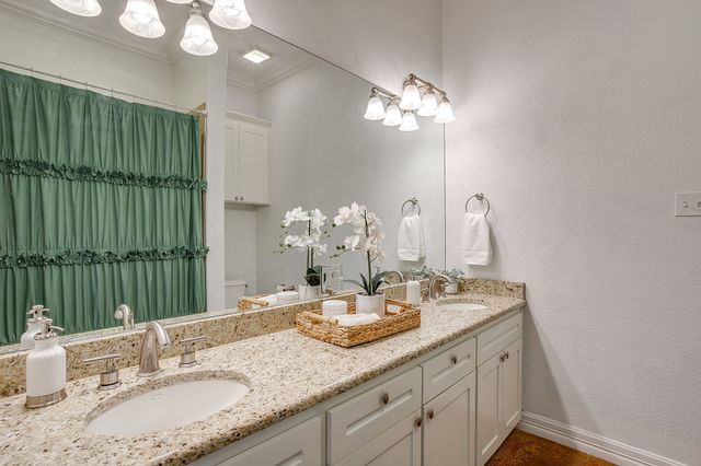 124 Stonewick Drive, Cresson, TX 76035