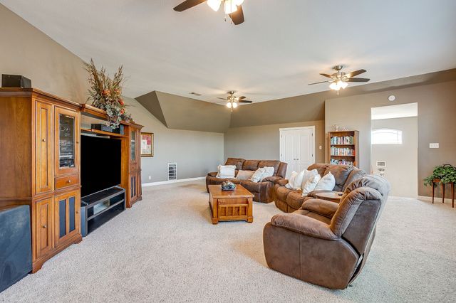 124 Stonewick Drive, Cresson, TX 76035