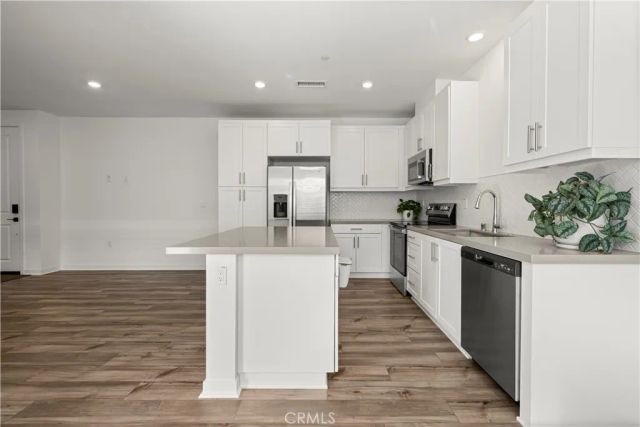 6123 Valentina Way 303, Eastvale, CA 92880