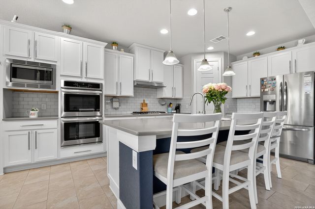 8915 Monument Parke, San Antonio, TX 78254