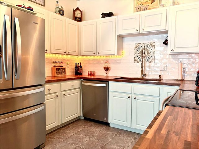 11607 NW 18TH PLACE, Gainesville, FL 32606