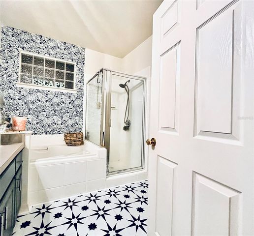 11607 NW 18TH PLACE, Gainesville, FL 32606