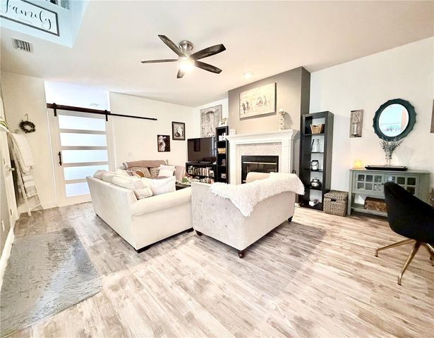 11607 NW 18TH PLACE, Gainesville, FL 32606
