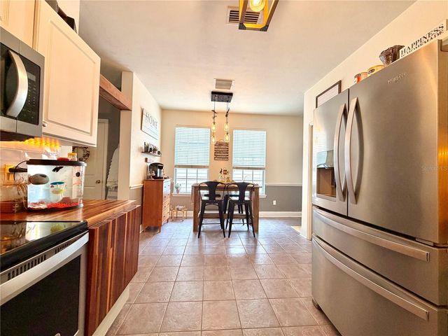 11607 NW 18TH PLACE, Gainesville, FL 32606