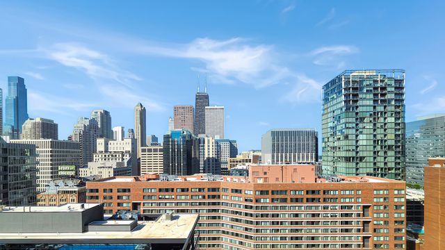 220 E Illinois Street 2402, Chicago, IL 60611