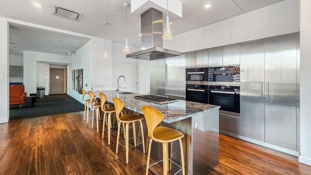 220 E Illinois Street 2402, Chicago, IL 60611