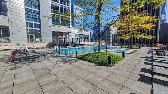 220 E Illinois Street 2402, Chicago, IL 60611