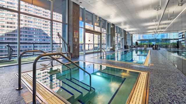 220 E Illinois Street 2402, Chicago, IL 60611