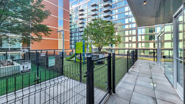 220 E Illinois Street 2402, Chicago, IL 60611