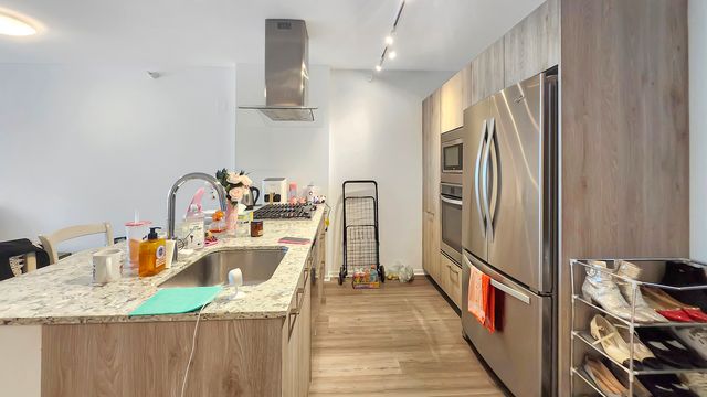 220 E Illinois Street 2402, Chicago, IL 60611