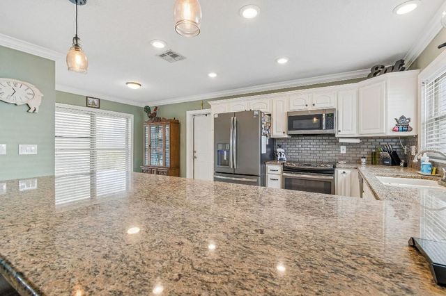 4009 MOUNTAIN SPRINGS LANE, Tampa, FL 33624