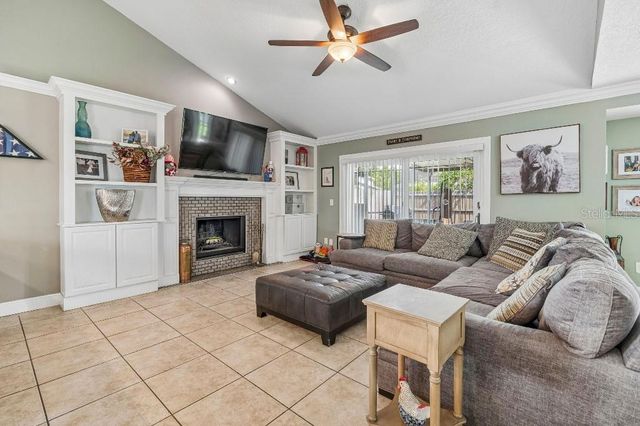 4009 MOUNTAIN SPRINGS LANE, Tampa, FL 33624
