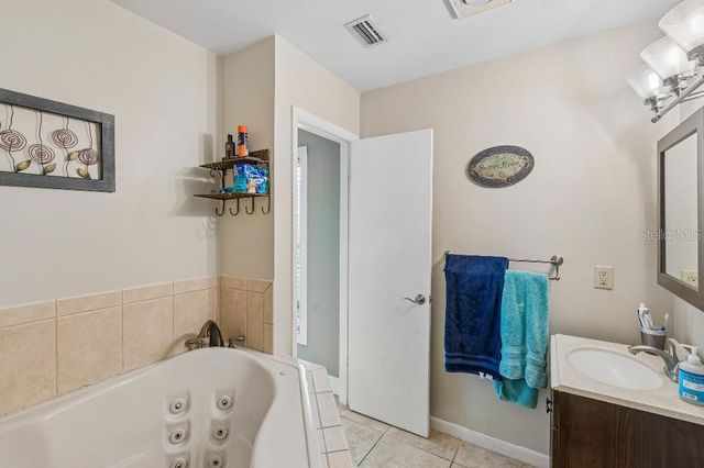 4009 MOUNTAIN SPRINGS LANE, Tampa, FL 33624
