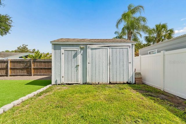 4009 MOUNTAIN SPRINGS LANE, Tampa, FL 33624