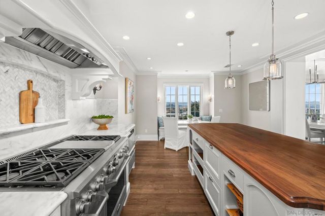 2045 W California St, San Diego, CA 92110