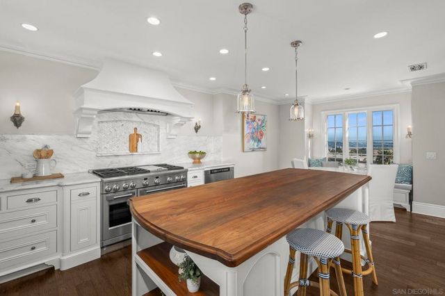 2045 W California St, San Diego, CA 92110