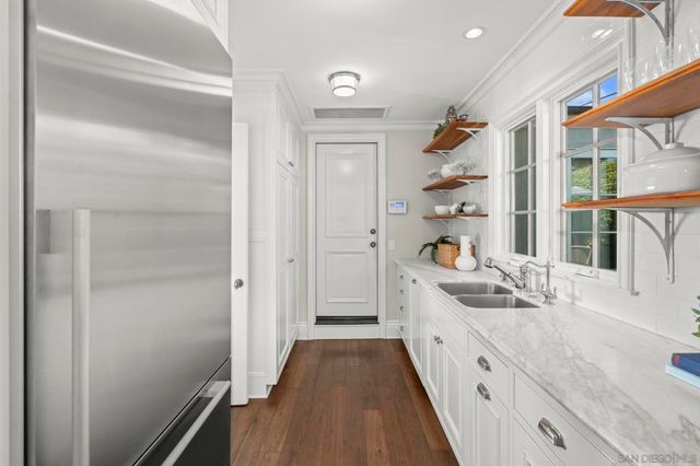 2045 W California St, San Diego, CA 92110