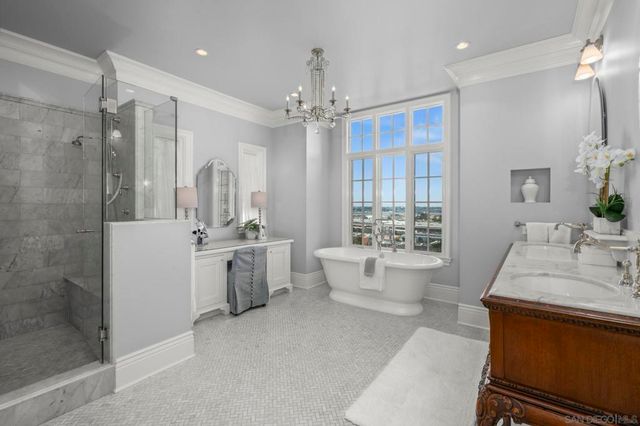 2045 W California St, San Diego, CA 92110