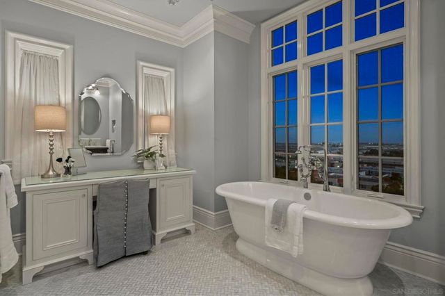 2045 W California St, San Diego, CA 92110