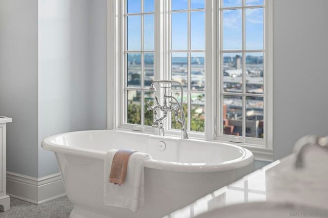 2045 W California St, San Diego, CA 92110