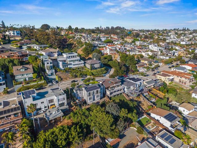 2045 W California St, San Diego, CA 92110