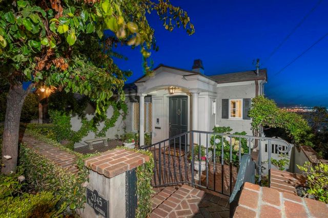 2045 W California St, San Diego, CA 92110