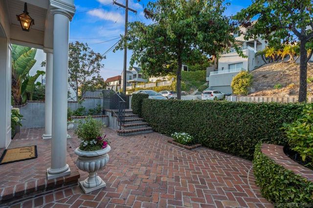 2045 W California St, San Diego, CA 92110