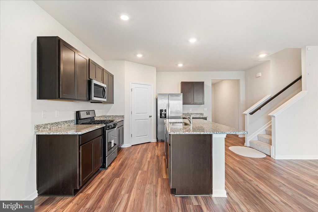 Image 20 of property listing at 7404 JAKE CT, Fredericksburg, VA 22407