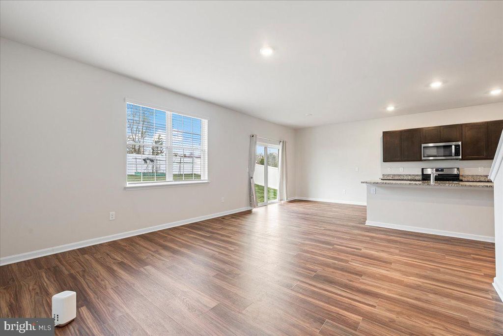 Image 25 of property listing at 7404 JAKE CT, Fredericksburg, VA 22407