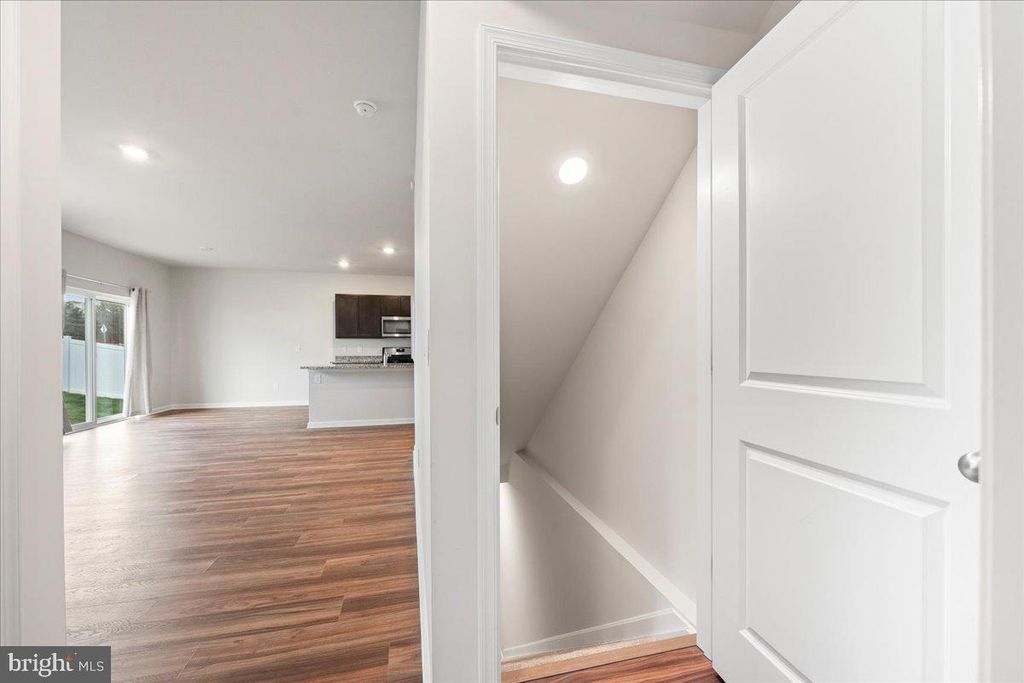 Image 29 of property listing at 7404 JAKE CT, Fredericksburg, VA 22407