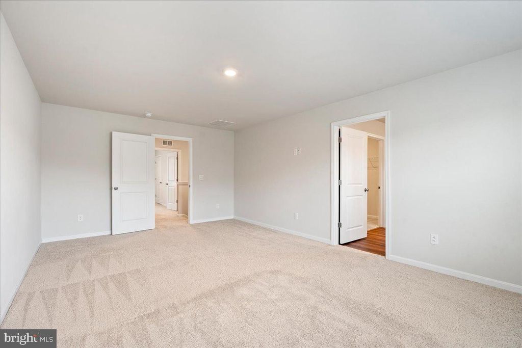 Image 36 of property listing at 7404 JAKE CT, Fredericksburg, VA 22407