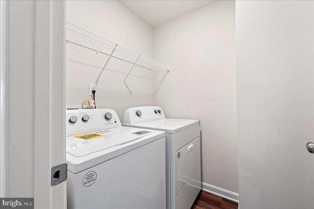 Image 41 of property listing at 7404 JAKE CT, Fredericksburg, VA 22407