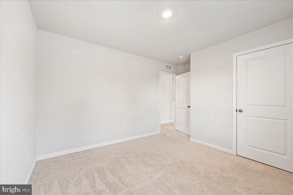 Image 48 of property listing at 7404 JAKE CT, Fredericksburg, VA 22407