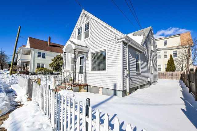111 Fruit St, New Bedford, MA 02740
