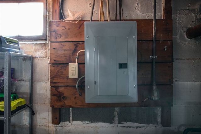 111 Fruit St, New Bedford, MA 02740