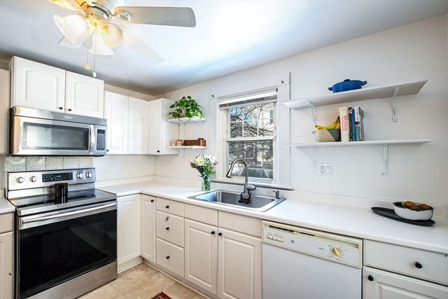 111 Fruit St, New Bedford, MA 02740