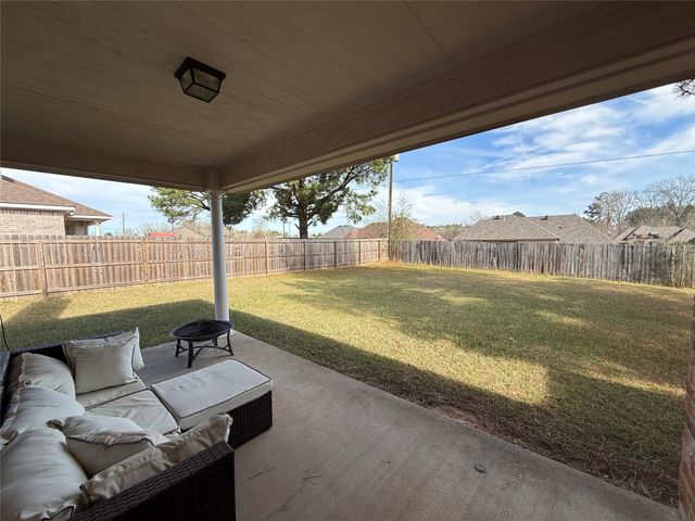 10159 English Oaks Drive, Keithville, LA 71047