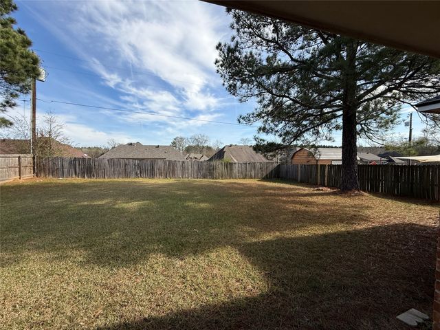 10159 English Oaks Drive, Keithville, LA 71047