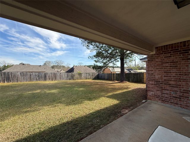10159 English Oaks Drive, Keithville, LA 71047