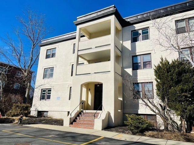 17 Radcliffe Road 6, Boston, MA 02134
