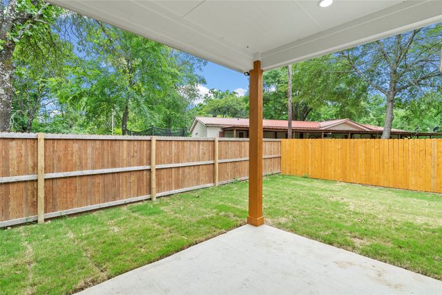 717 Hemlock Drive, West Tawakoni, TX 75474