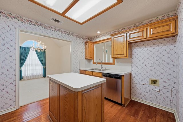 2416 Jolinda Lane, Whitesboro, TX 76273
