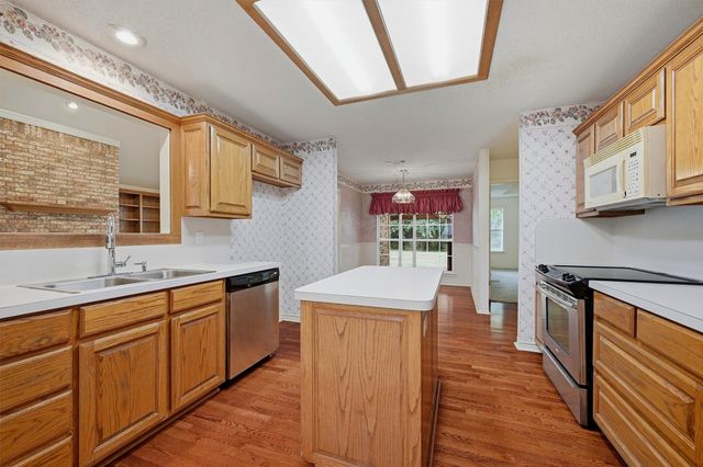 2416 Jolinda Lane, Whitesboro, TX 76273
