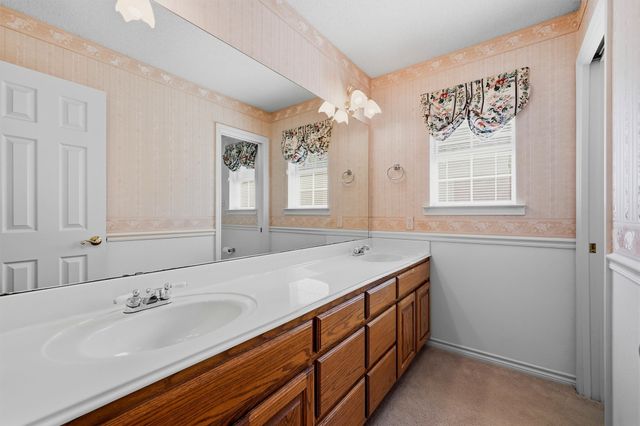 2416 Jolinda Lane, Whitesboro, TX 76273